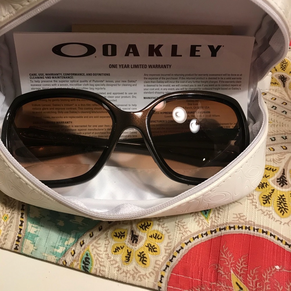 Oakley Sunglasses 🕶